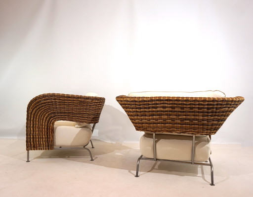 Set of 2 rattan wing chairs