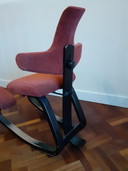 Chaise d'équilibre pour les genoux Stokke