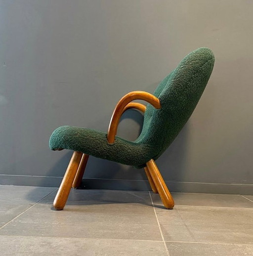 Clam Chair