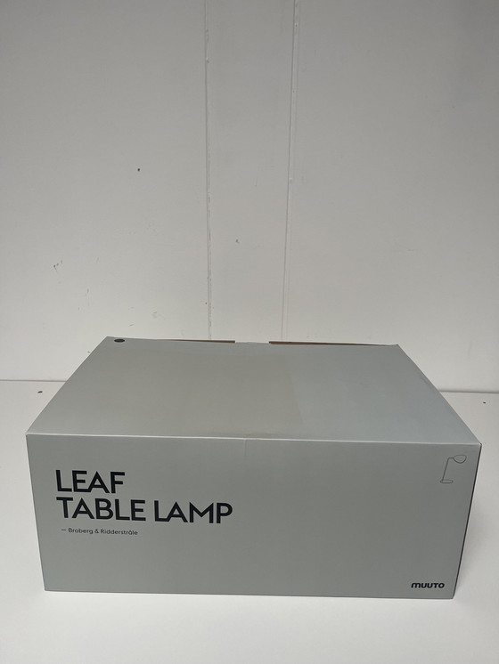 Image 1 of Lámpara de mesa Leaf
