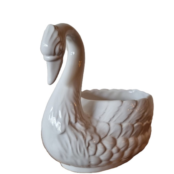 Image 1 of Pot à plantes en porcelaine avec cygne