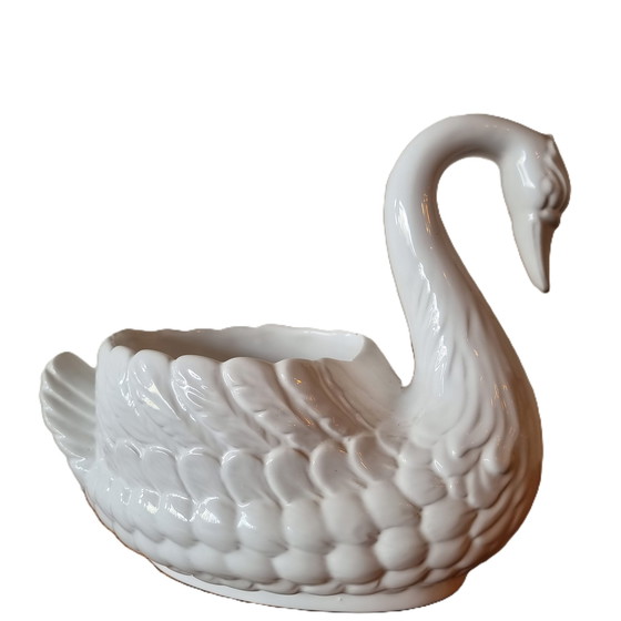 Image 1 of Pot à plantes en porcelaine avec cygne