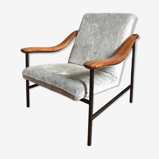 Vintage armchair with walnut armrest