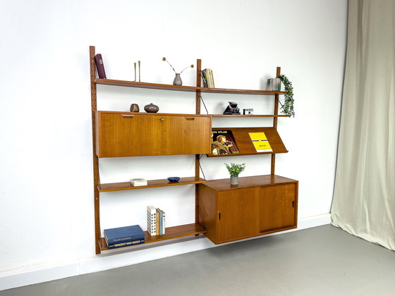 Image 1 of Teak Wall System par Sven Ellekaer pour Albert Hansen, 1960s