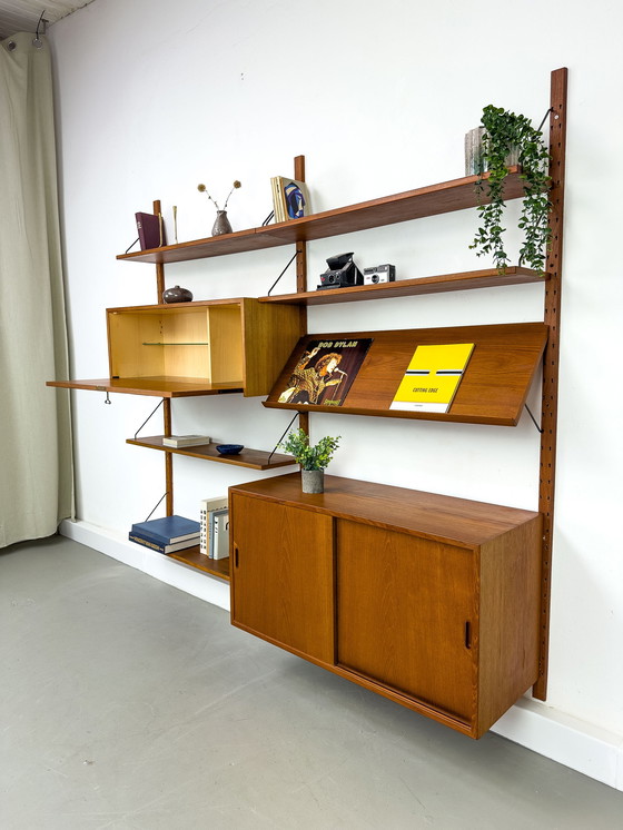 Image 1 of Teak Wall System par Sven Ellekaer pour Albert Hansen, 1960s