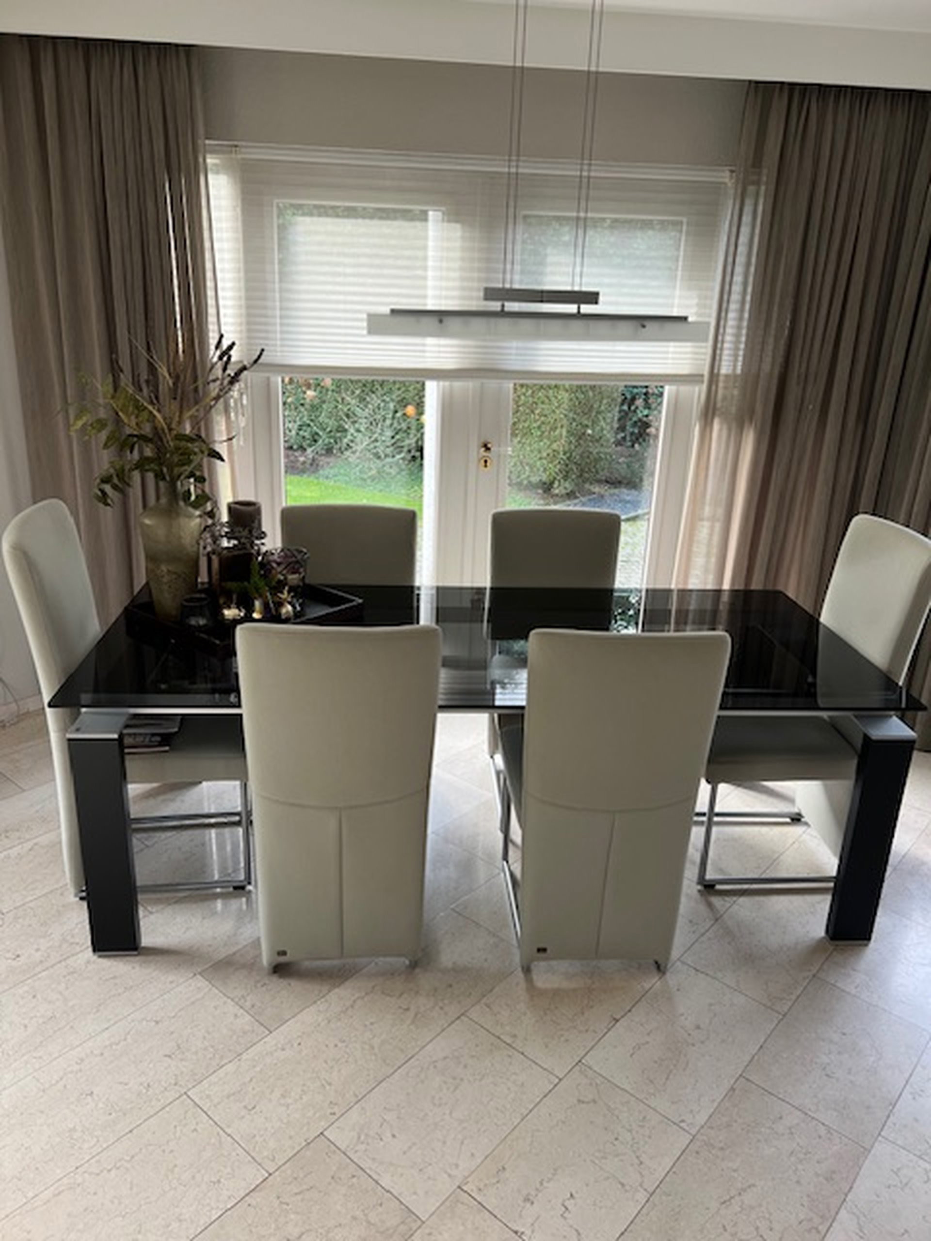 Buy second hand online dining table and chairs