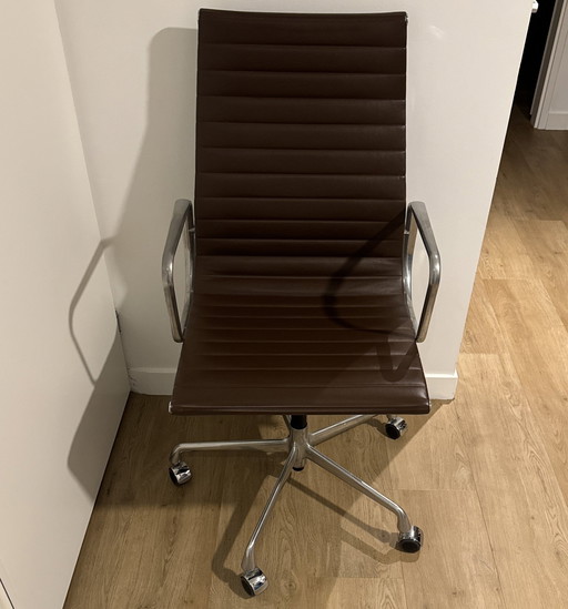 Charles Eames Vitra Office Chair