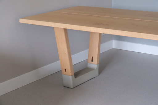 Arco Base Dining Table