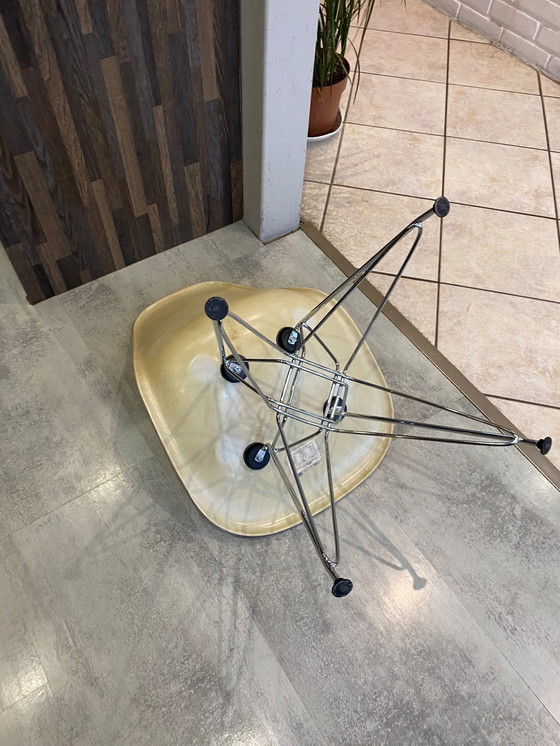 Image 1 of DSR Off White Parchment Chair Eames Herman Miller Vintage