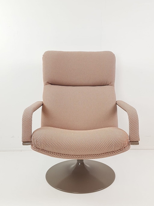 Artifort Rotary Armchair With Round Foot Newly Upholstered De Ploeg Fabric