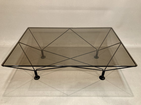 Image 1 of Design coffee table in glass and metal.