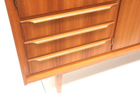 Image 1 of Grand buffet haut vintage fabriqué dans les années 1960