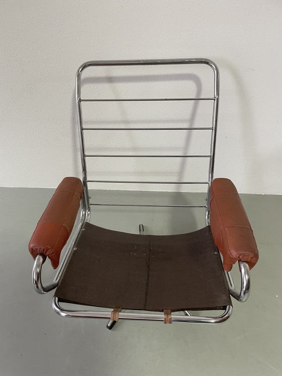 Image 1 of Vintage tubular frame lounge chair