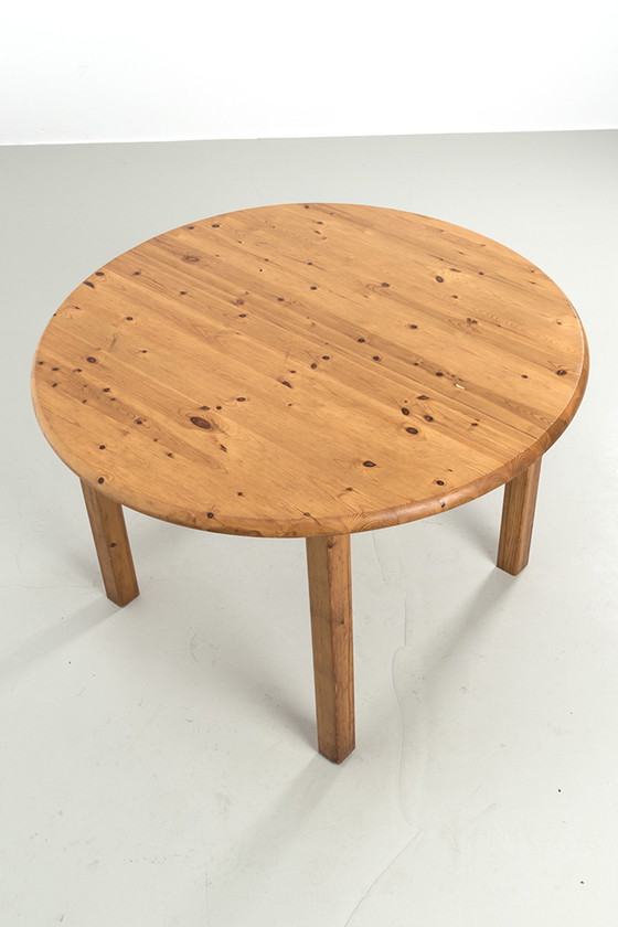 Image 1 of Vintage round wooden extendable table