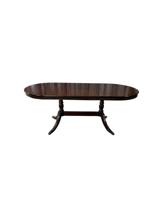 Image 1 of Extendable table