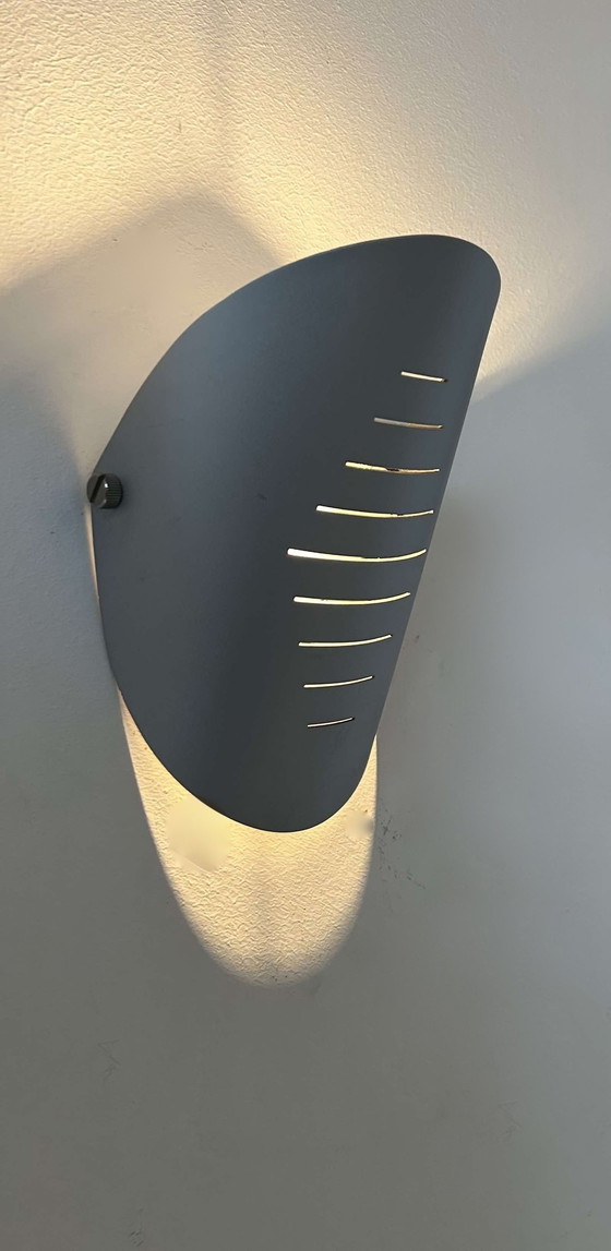 Image 1 of Pair D'Appliques Vintage Orientable, Métal Courbé Strié, France 1980