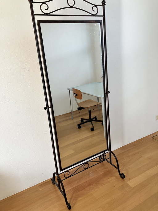 Miroir de passage classique sur pied