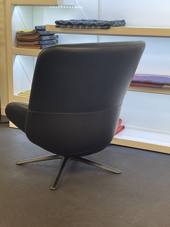 Image 1 of Leolux Hilco swivel armchair