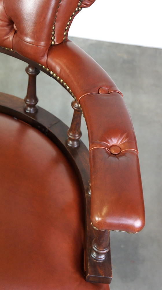 Image 1 of Chaise de bureau chesterfield en cuir marron