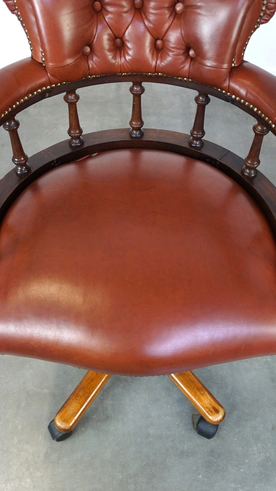 Image 1 of Chaise de bureau chesterfield en cuir marron