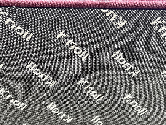 Image 1 of 1/4 Poltrona vintage Brno Knoll Ludwig Mies Van Der Rohe Old Pink Bauhaus con rivestimento cromato e braccioli a sbalzo 