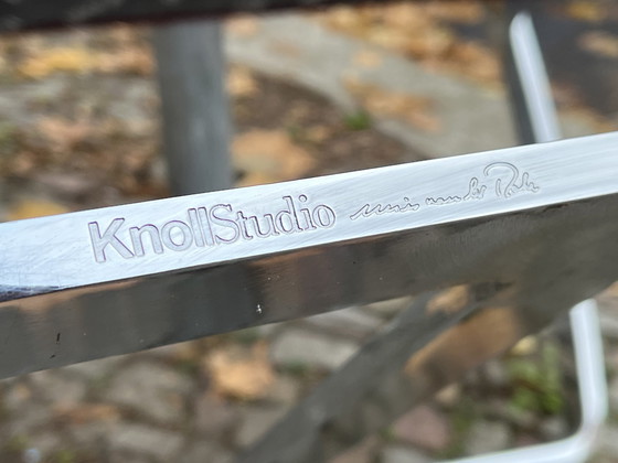 Image 1 of 1/4 Poltrona vintage Brno Knoll Ludwig Mies Van Der Rohe Old Pink Bauhaus con rivestimento cromato e braccioli a sbalzo 