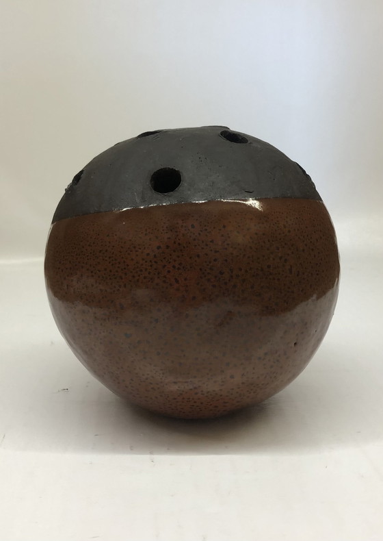 Image 1 of Ball vase design