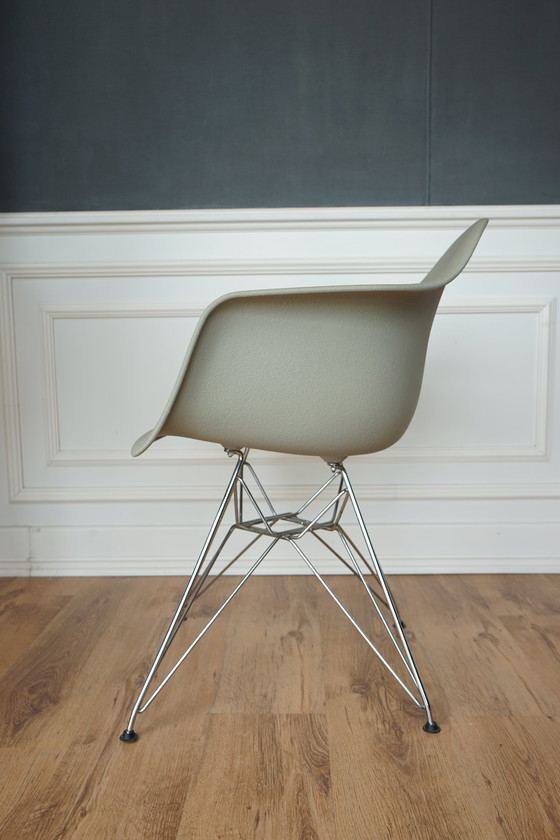 Image 1 of 4x Fauteuil Eames DAR