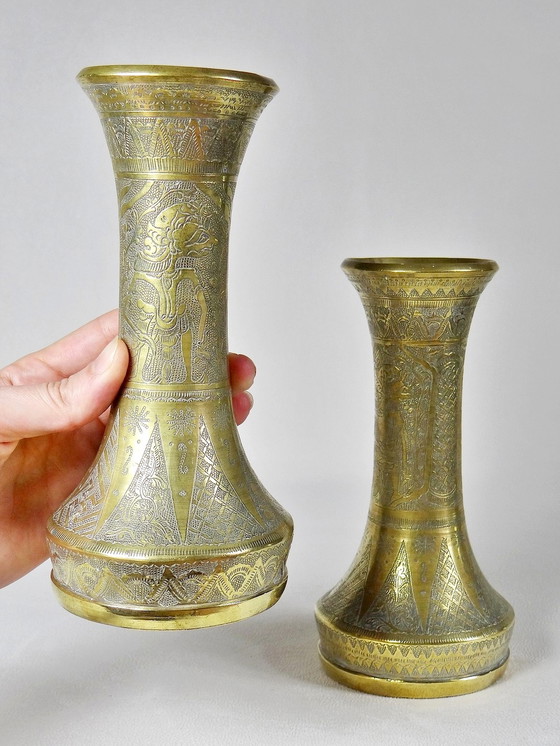 Image 1 of Pair of antique Wayang vases