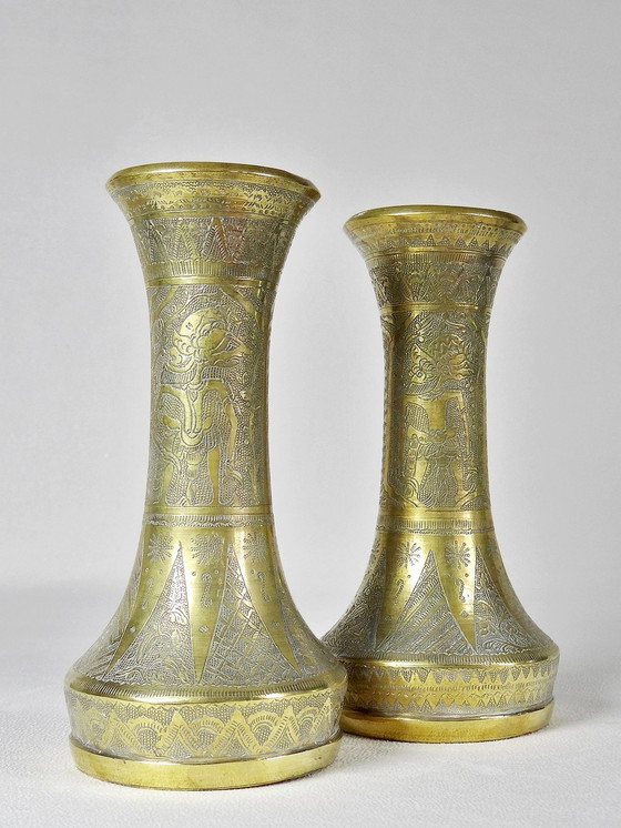 Image 1 of Pair of antique Wayang vases