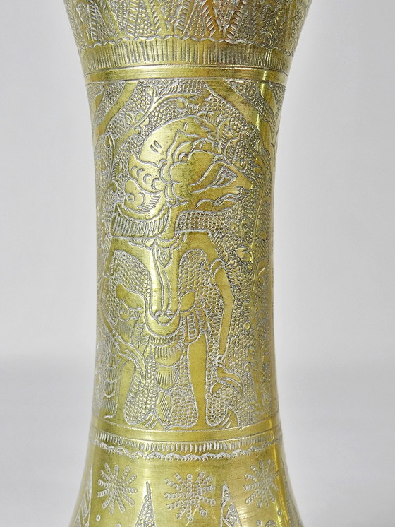 Image 1 of Pair of antique Wayang vases