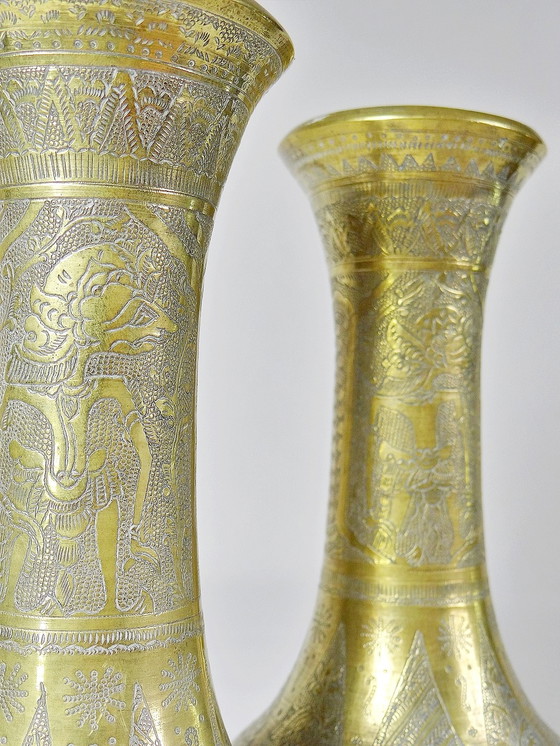 Image 1 of Pair of antique Wayang vases