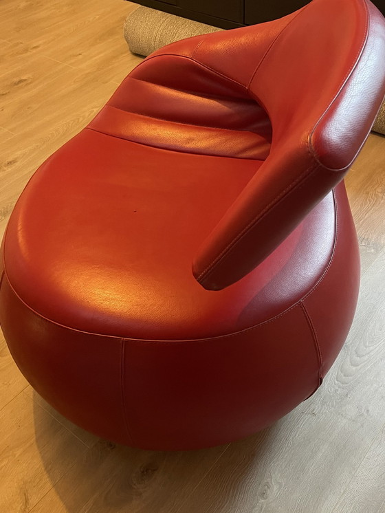 Image 1 of Leolux Gisa armchair