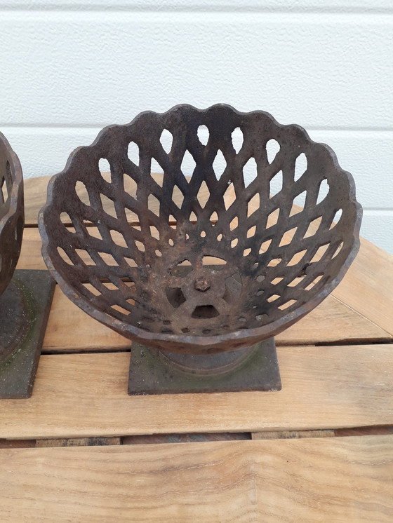 Image 1 of 2 Brocante cast iron garden vases 17 cm high