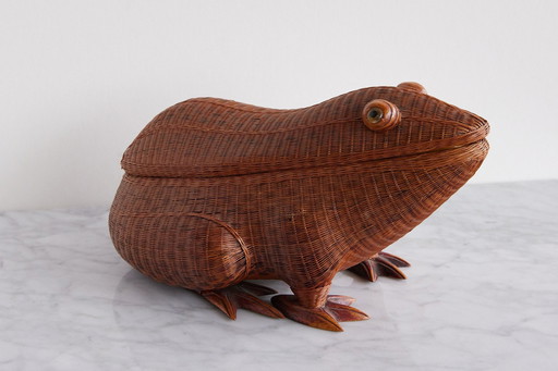 Chinese Modern Shanghai Frog Bamboo Wicker Basket