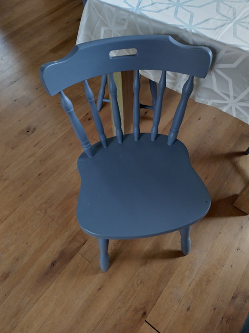 Beautiful Sturdy Dining Room (Cafe) Chairs, 4X