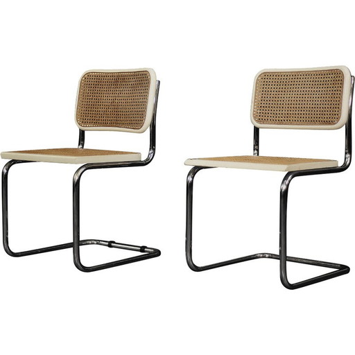 Pareja de sillas vintage en madera blanca y mimbre, Italia 1980