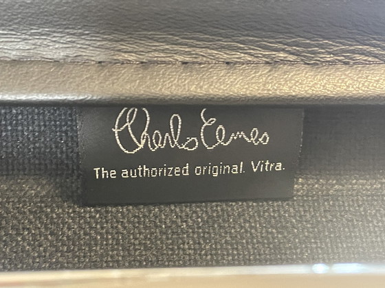 Image 1 of Vitra EA 108 chaise en cuir noir