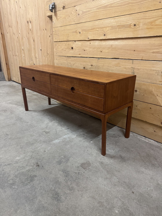 Image 1 of Chest of drawers with mirror