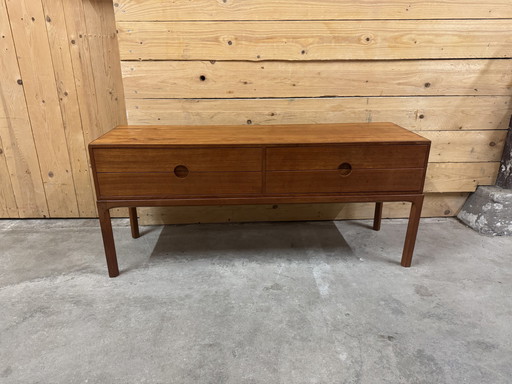 Chest of drawers with mirror