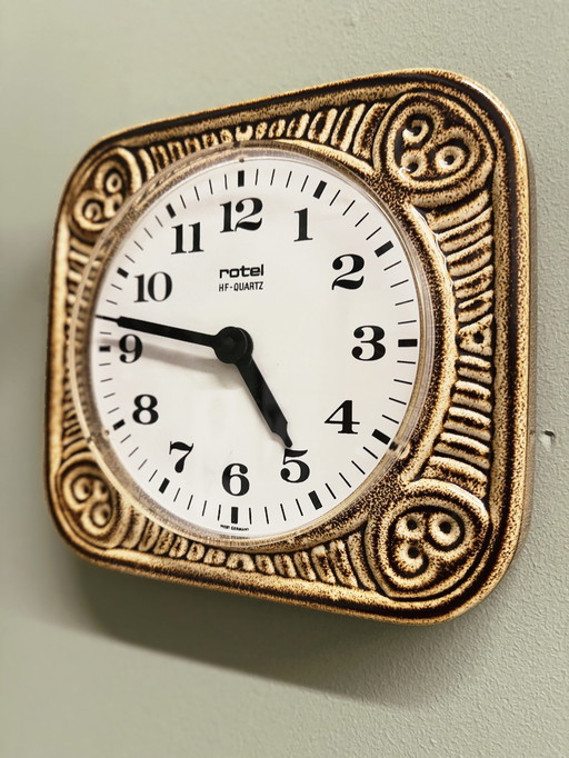 Fat Lava Wall Clock From Rotel