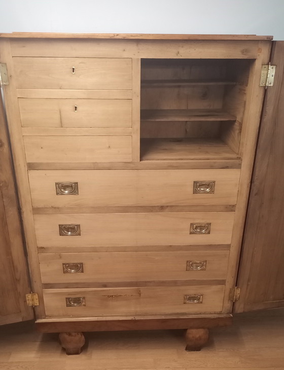 Image 1 of Italian chest of drawers in Walnut, 1920