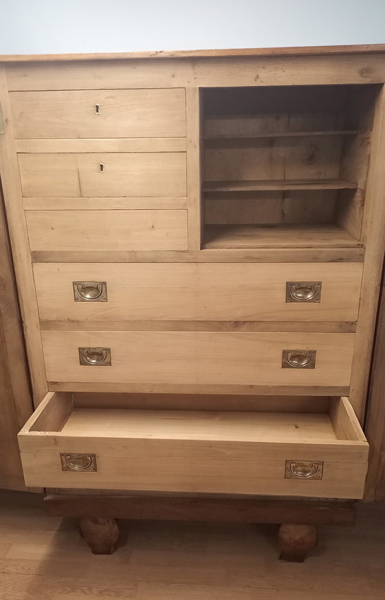 Image 1 of Italian chest of drawers in Walnut, 1920