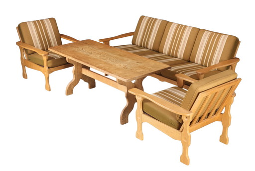 Vintage oak seating area