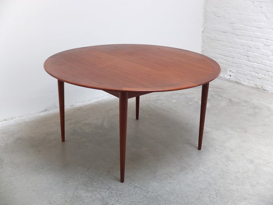 Image 1 of Xl Round Extendable Dining Table By Grete Jalk For P. Jeppesen, 1960S