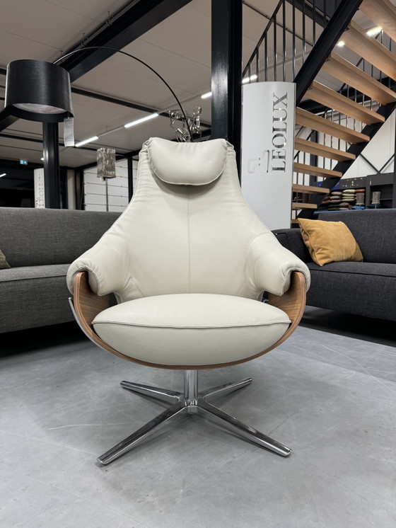 Image 1 of Leolux Cream relax armchair plus Ceras Pristine