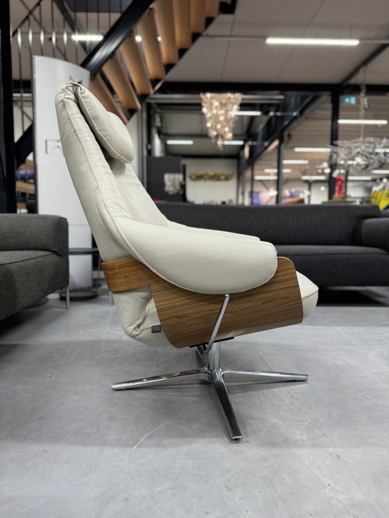 Image 1 of Leolux Cream relax armchair plus Ceras Pristine