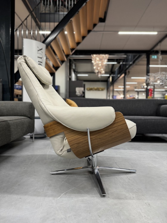 Image 1 of Leolux Cream relax armchair plus Ceras Pristine