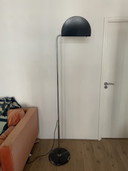 Lámpara de pie Mezzaluna Bruno Gecchelin Skipper