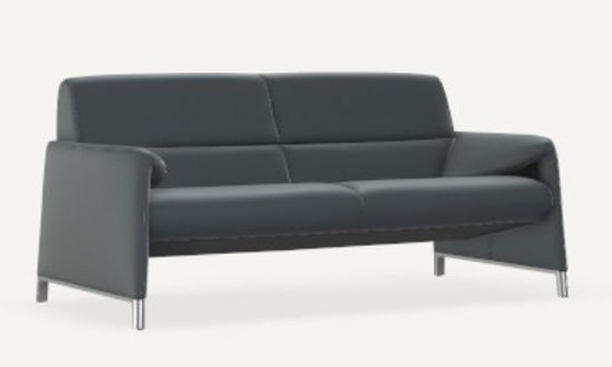 Image 1 of Leolux Felizia 2.5 seater leather designer sofa